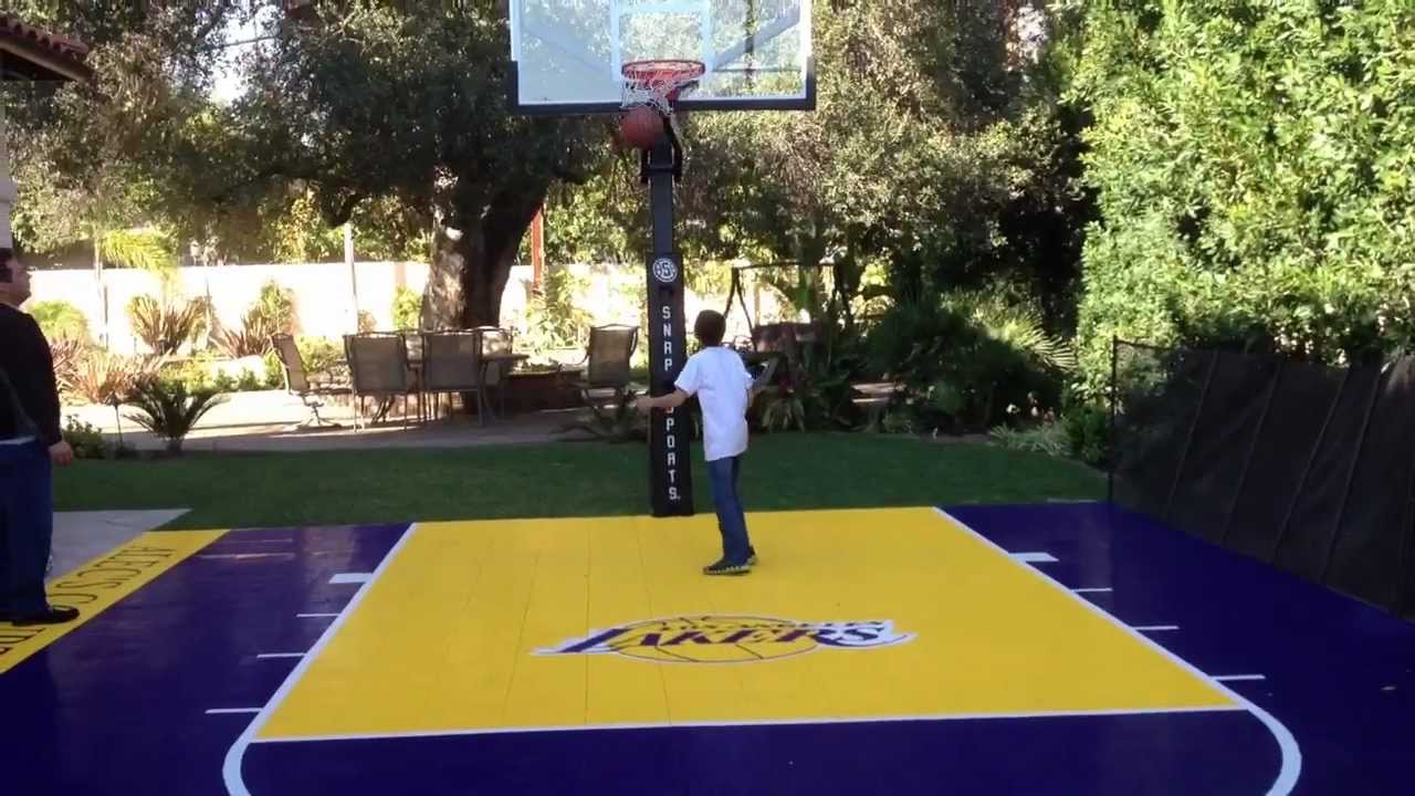 Backyard sports basketball online